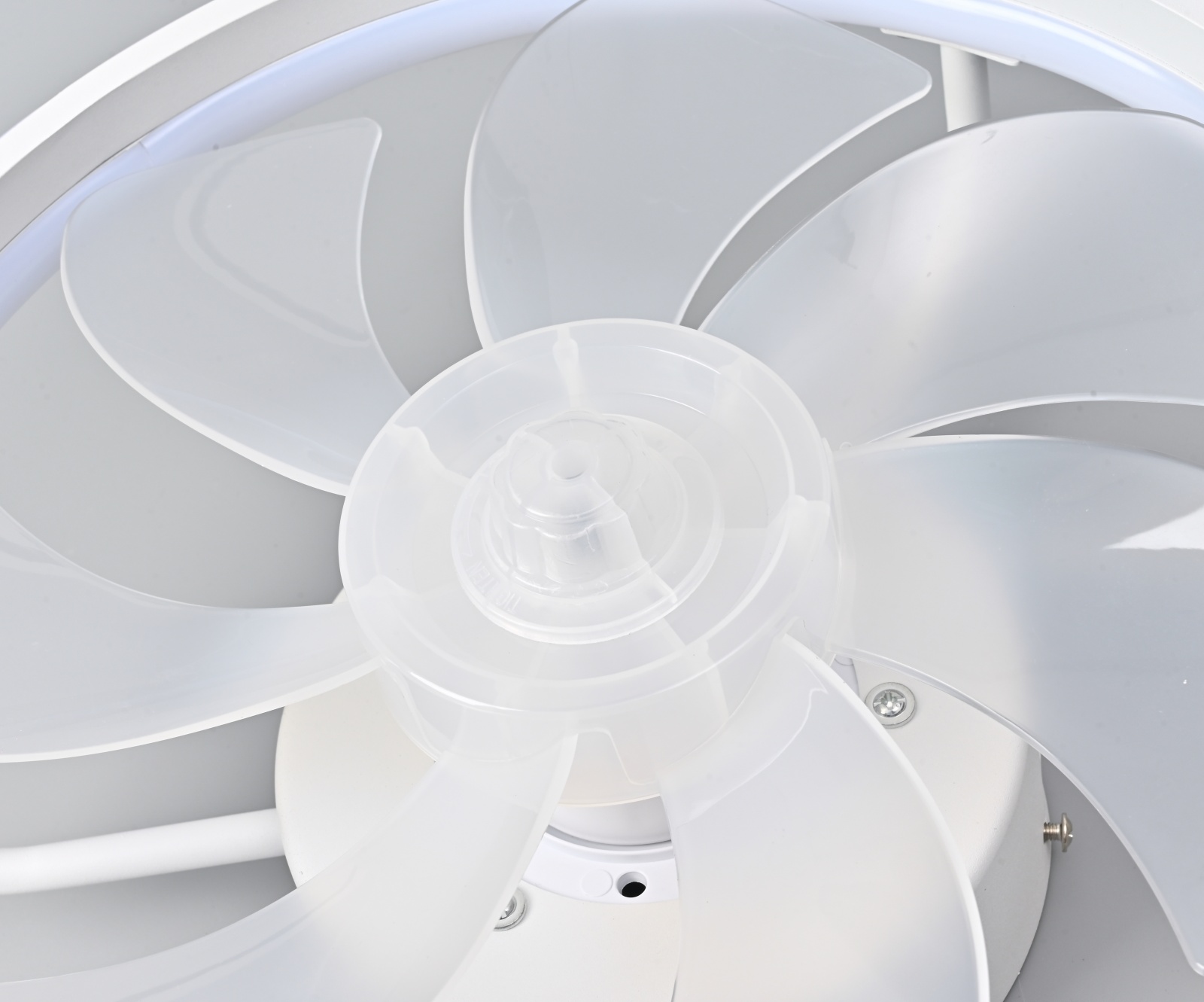 Ventilateur de plafond 55W ave - Smart Home Ventilation avis et prix